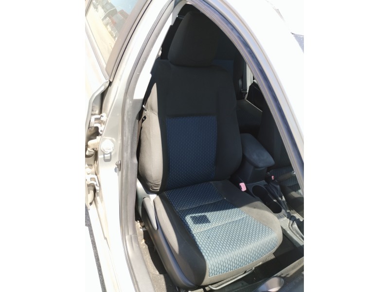 Recambio de asiento delantero derecho para toyota auris 1.4 turbodiesel cat referencia OEM IAM   
							
