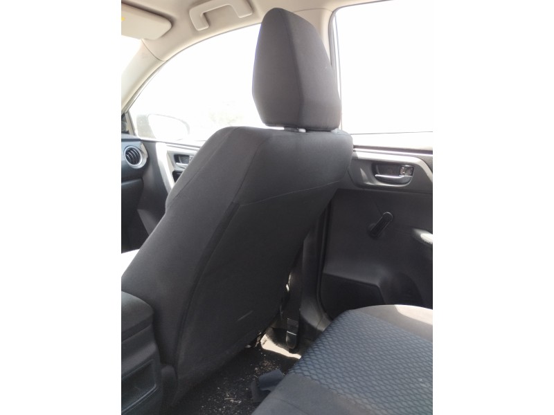 Recambio de asiento delantero derecho para toyota auris 1.4 turbodiesel cat referencia OEM IAM   
							