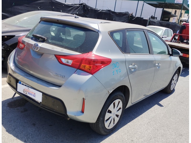 Recambio de cerradura puerta trasera derecha para toyota auris 1.4 turbodiesel cat referencia OEM IAM   
							