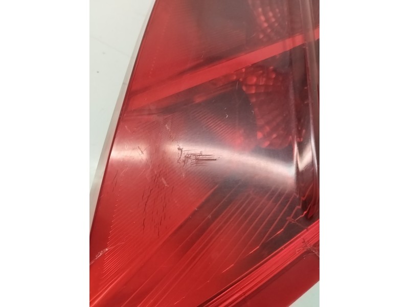 Recambio de piloto trasero derecho para fiat grande punto (199) 1.4 cat referencia OEM IAM 517015900  