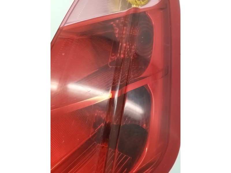 Recambio de piloto trasero derecho para fiat grande punto (199) 1.4 cat referencia OEM IAM 517015900  