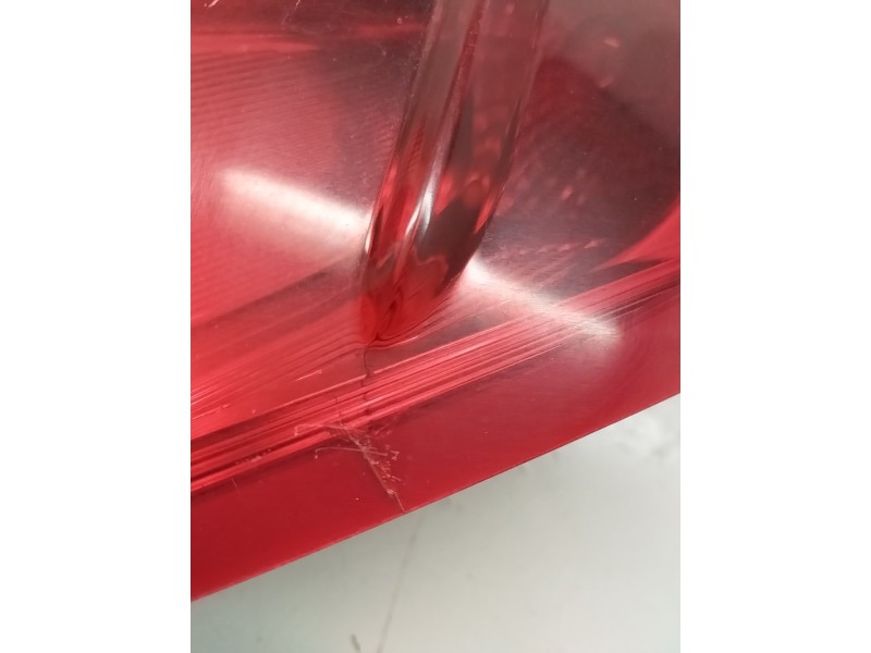 Recambio de piloto trasero derecho para fiat grande punto (199) 1.4 cat referencia OEM IAM 517015900  