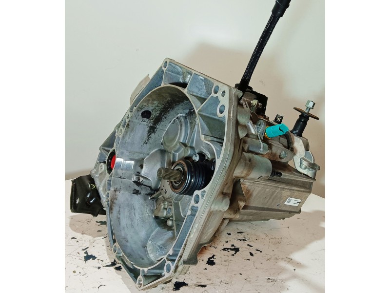 Recambio de caja cambios para dacia sandero sl 2019 referencia OEM IAM JT4004  