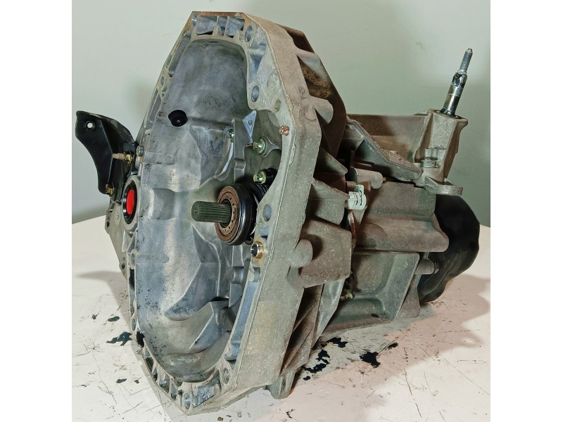 Recambio de caja cambios para renault clio iii 1.5 dci diesel referencia OEM IAM JH3141  
							