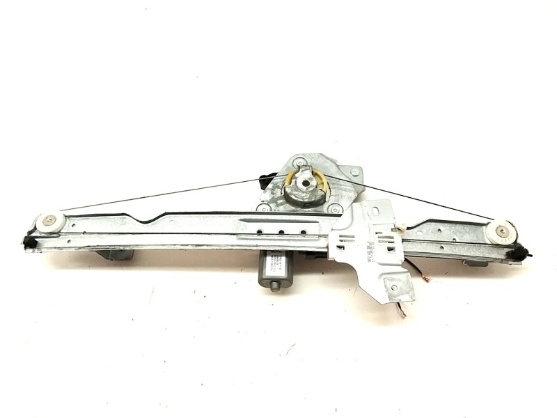 Recambio de elevalunas delantero derecho para dacia duster ambiance 4x2 referencia OEM IAM 807206838R  