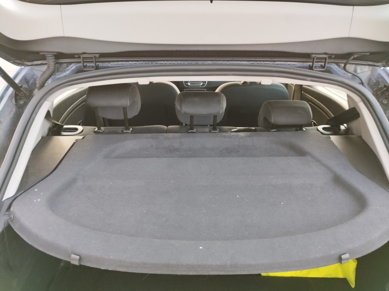 Recambio de bandeja trasera para renault megane iii berlina 5 p 1.5 dci diesel fap referencia OEM IAM   
							