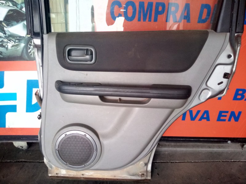 Recambio de guarnecido puerta trasera derecha para nissan x-trail (t30) referencia OEM IAM   
							