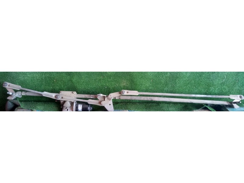 Recambio de motor limpia delantero para mercedes-benz vito (w638) caja cerrada referencia OEM IAM 404638  
							