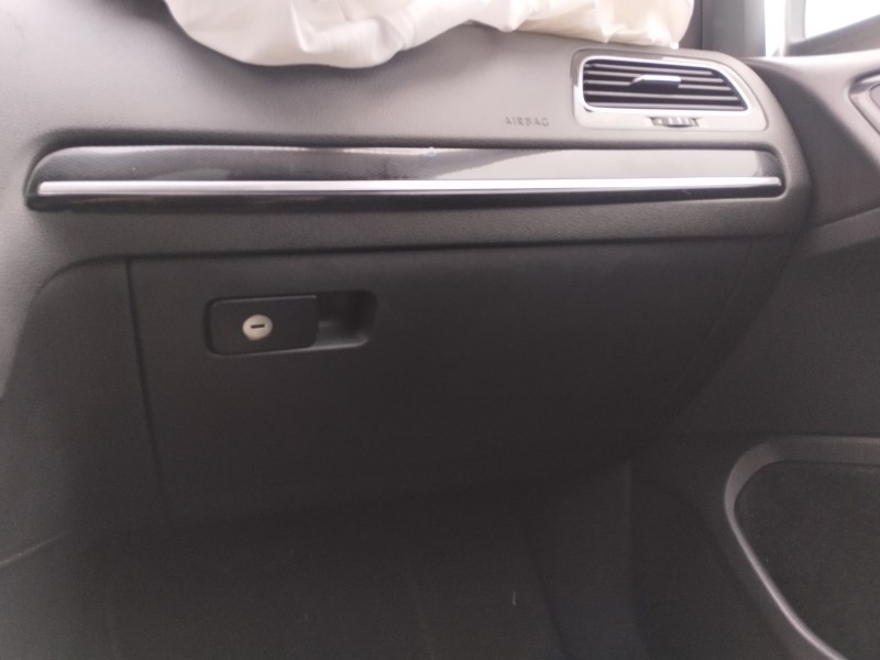 Recambio de guantera para volkswagen golf vii lim. 2.0 tdi referencia OEM IAM   
							