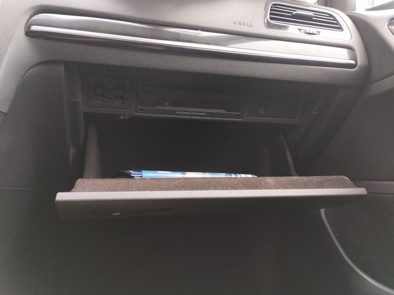 Recambio de guantera para volkswagen golf vii lim. 2.0 tdi referencia OEM IAM   
							