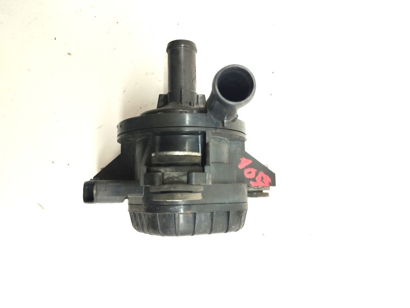Recambio de bomba agua para toyota auris touring sports (e18) hybrid active referencia OEM IAM G904052010  
