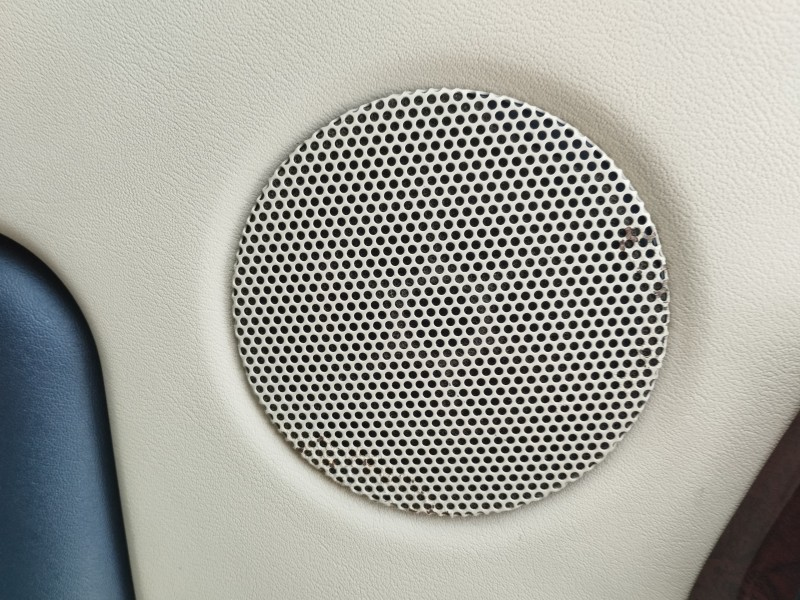 Recambio de guarnecido puerta delantera derecha para land rover range rover (lm) vogue referencia OEM IAM   
							