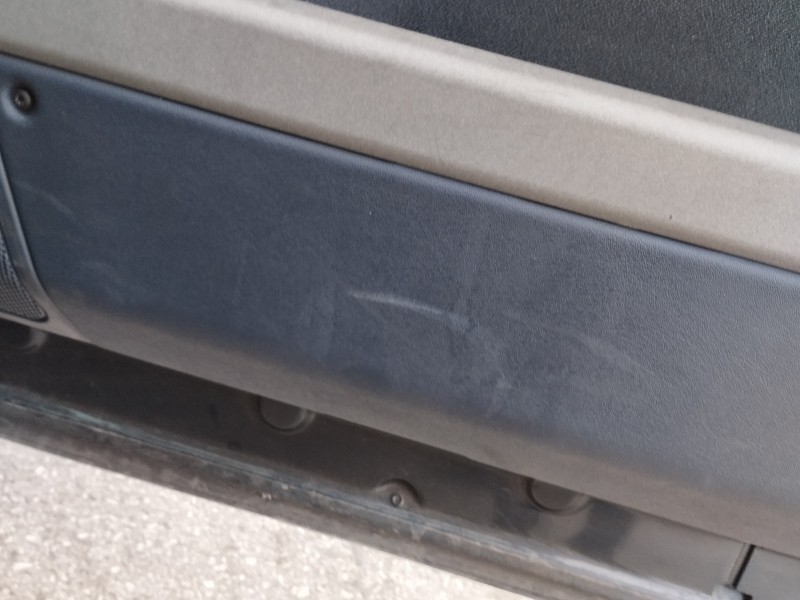 Recambio de guarnecido puerta delantera derecha para land rover range rover (lm) vogue referencia OEM IAM   
							