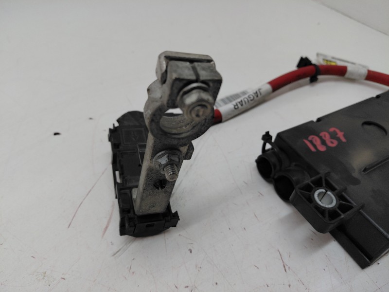 Recambio de caja reles / fusibles para jaguar i-pace (x590) ev400 awd referencia OEM IAM HX5314A073AA  
							