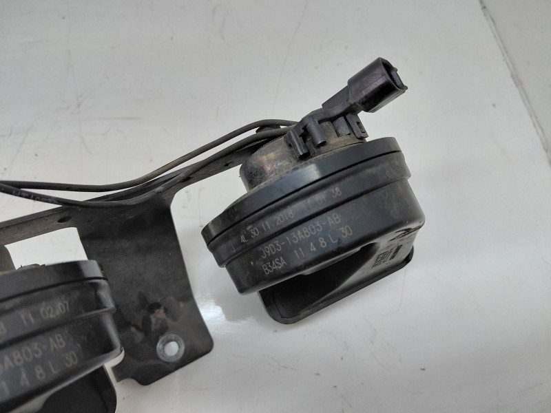 Recambio de claxon para jaguar i-pace (x590) ev400 awd referencia OEM IAM J9D313A803  