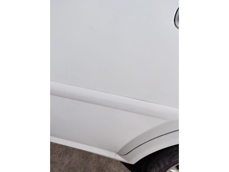 Recambio de puerta trasera izquierda para chevrolet lacetti (j200) 2.0 d referencia OEM IAM   