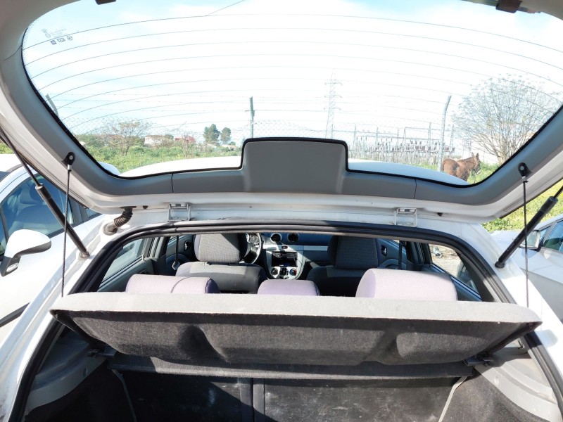 Recambio de bandeja trasera para chevrolet lacetti (j200) 2.0 d referencia OEM IAM   