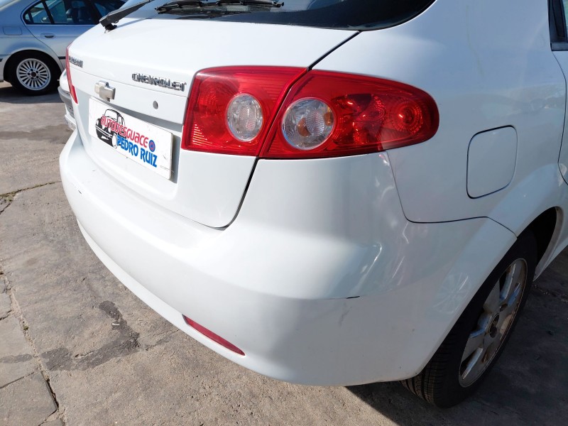 Recambio de paragolpes trasero para chevrolet lacetti (j200) 2.0 d referencia OEM IAM   