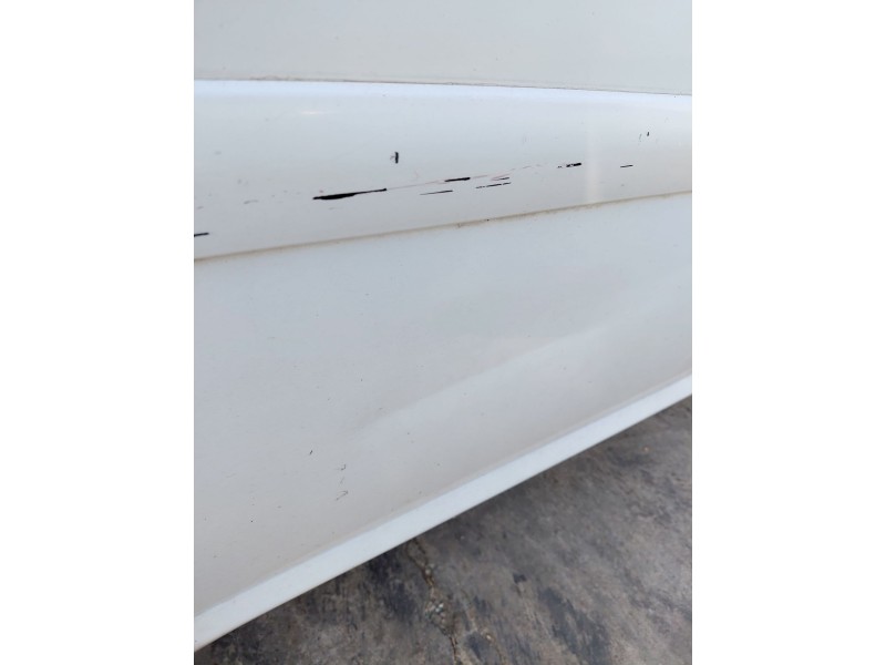 Recambio de puerta trasera derecha para chevrolet lacetti (j200) 2.0 d referencia OEM IAM   