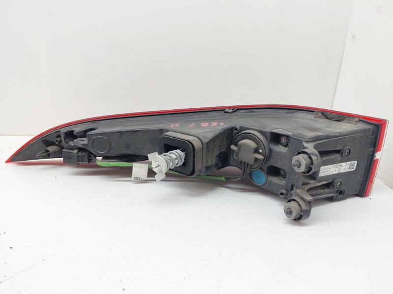 Recambio de piloto trasero derecho para jaguar i-pace (x590) ev400 awd referencia OEM IAM J9D313404  