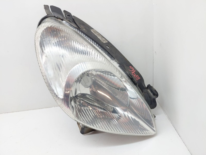Recambio de faro derecho para citroën xsara picasso (n68) 2.0 hdi referencia OEM IAM   
