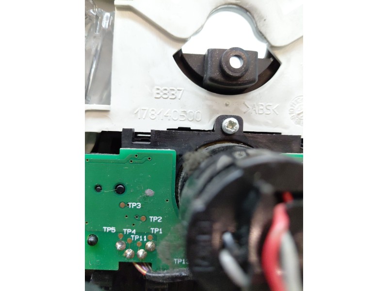 Recambio de no identificado para iveco daily furgón 2.3 diesel cat referencia OEM IAM 178140500  