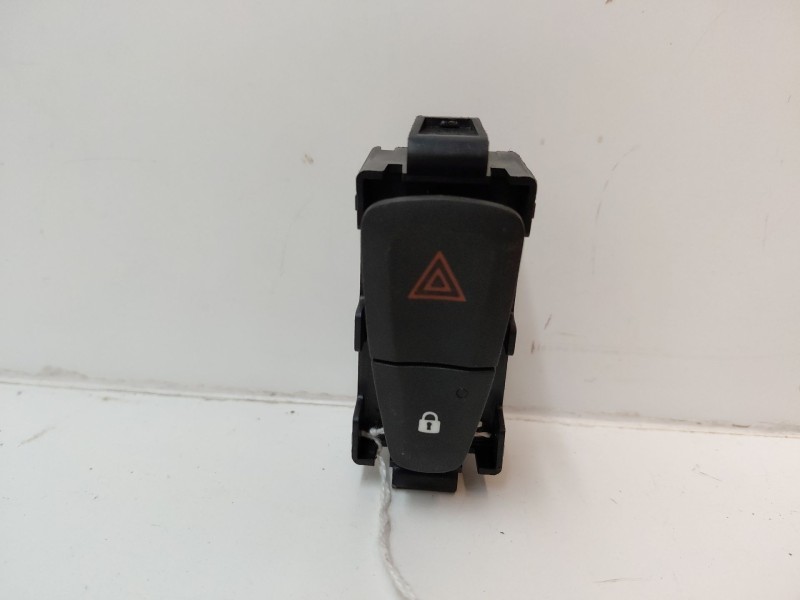 Recambio de warning para dacia sandero stepway essential referencia OEM IAM 252905668R  