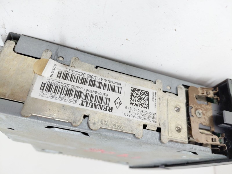 Recambio de sistema audio / radio cd para renault grand scénic ii (jm0/1_) 1.6 referencia OEM IAM 8200562686T  
							