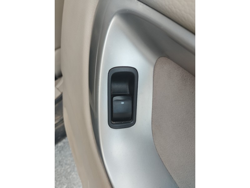 Recambio de mando elevalunas trasero derecho para subaru legacy iv station wagon (bp) 2.5 awd (bp9) referencia OEM IAM   
							