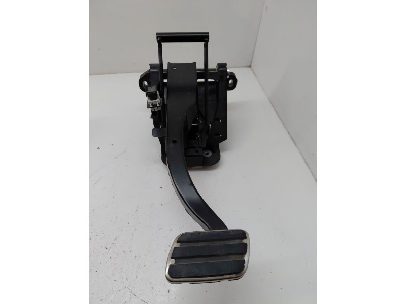 Recambio de pedal freno para porsche panamera 4.8 v8 turbo cat referencia OEM IAM 97042314101  