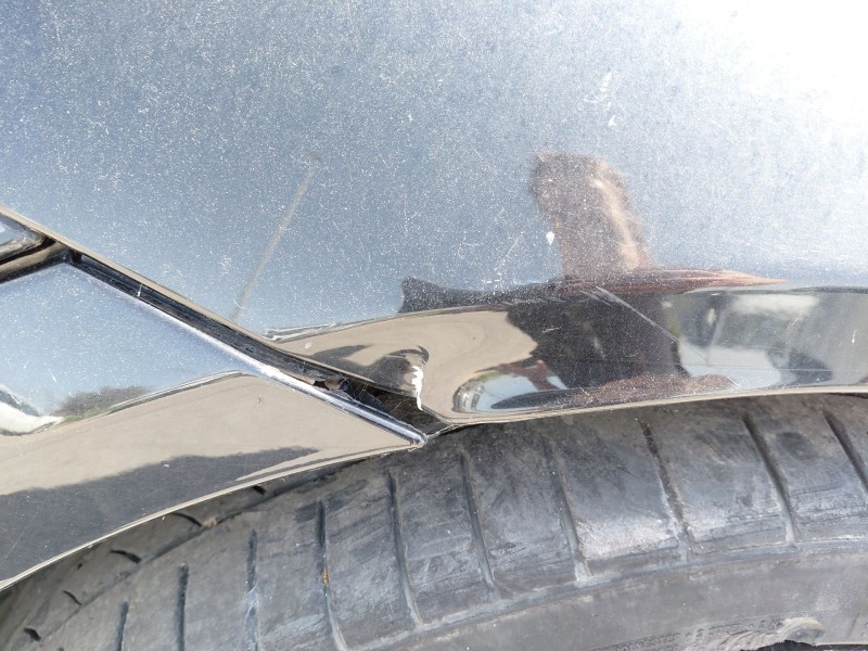 Recambio de aleta delantera izquierda para jaguar xe (x760) 2.0 d referencia OEM IAM   