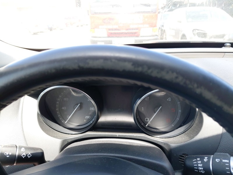 Recambio de volante sin airbag para jaguar xe (x760) 2.0 d referencia OEM IAM   
							