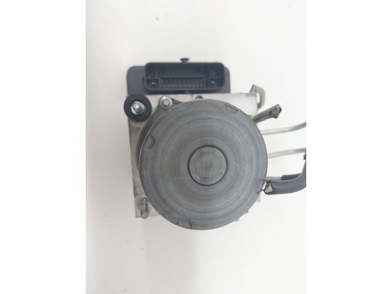 Recambio de abs para renault clio v 1.0 sce referencia OEM IAM 476601675R  