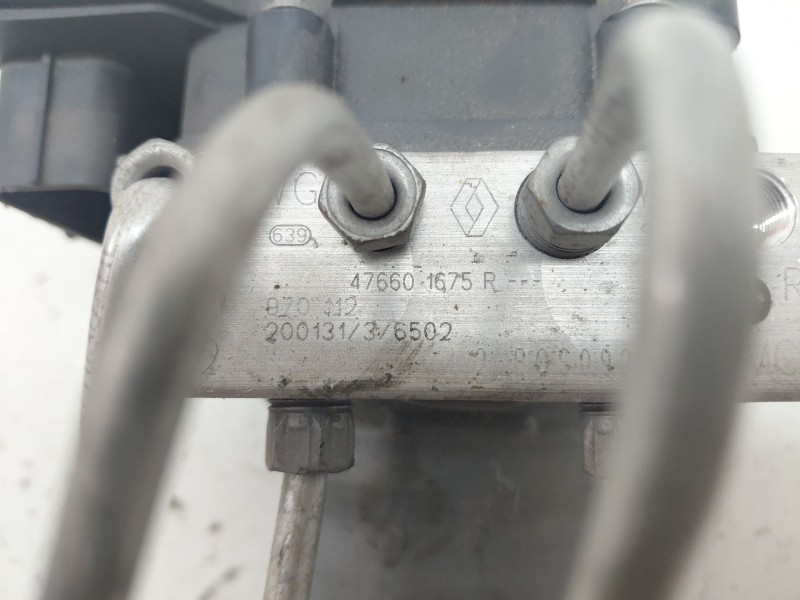 Recambio de abs para renault clio v 1.0 sce referencia OEM IAM 476601675R  