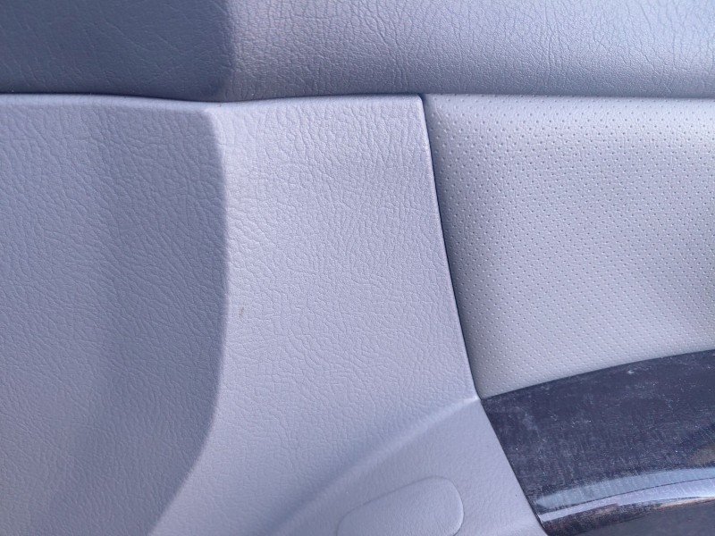 Recambio de guarnecido puerta delantera derecha para kia sorento i (jc) 2.5 crdi referencia OEM IAM   