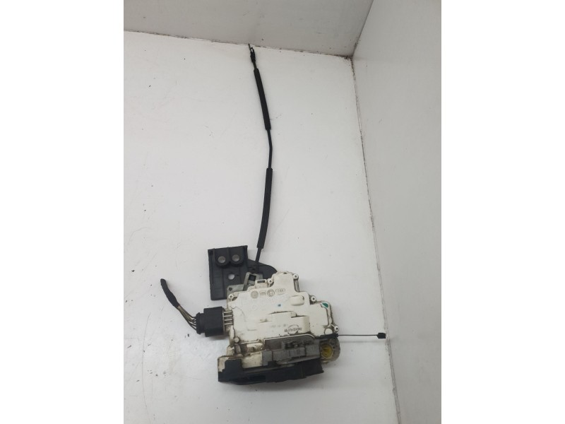 Recambio de cerradura puerta delantera izquierda para seat altea (5p1) emocion referencia OEM IAM 5P0837867A  
							