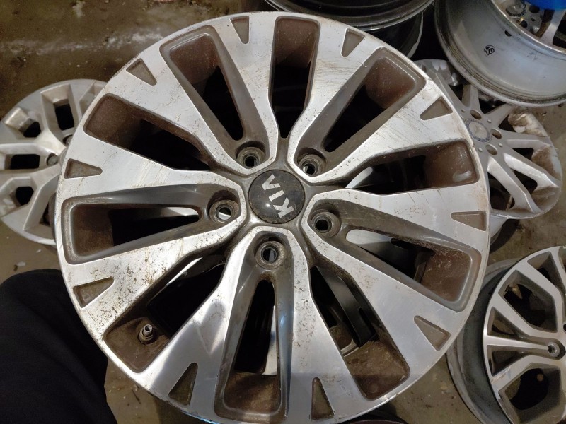 Recambio de juego llantas para kia cee´d 1.4 crdi cat referencia OEM IAM   
							