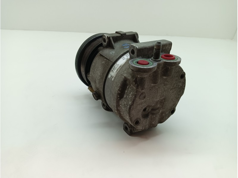 Recambio de compresor aire acondicionado para chevrolet kalos 1.4 cat referencia OEM IAM 714978  
