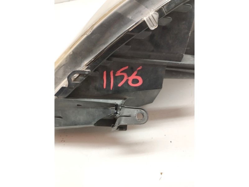 Recambio de faro derecho para opel zafira b 1.9 cdti referencia OEM IAM 13252473  