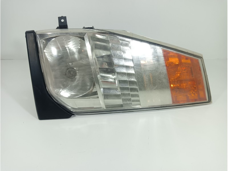 Recambio de faro izquierdo para nissan cabstar 09.06 2.5 diesel referencia OEM IAM   