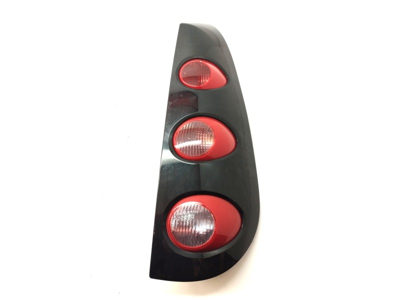 Recambio de piloto trasero derecho para smart forfour 1.5 cdi cat referencia OEM IAM A4548200664  