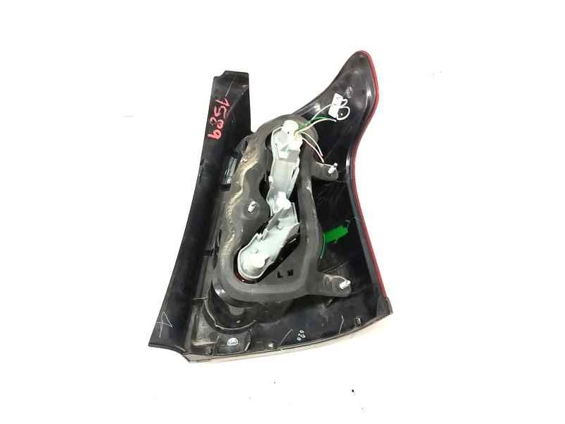 Recambio de piloto trasero izquierdo para toyota avensis wagon (t25) 2.0 d-4d executive referencia OEM IAM   
							