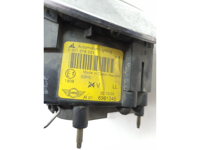 Recambio de faro derecho para mini mini (r50,r53) 1.6 16v cat referencia OEM IAM 6961345  