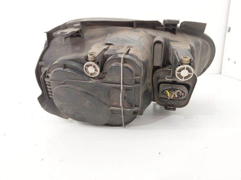 Recambio de faro izquierdo para volkswagen golf iv berlina (1j1) 1.6 referencia OEM IAM 1J194015B  
							