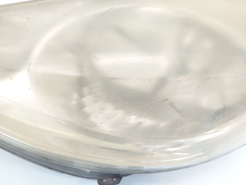 Recambio de faro izquierdo para peugeot 207 1.4 16v vti referencia OEM IAM   
							