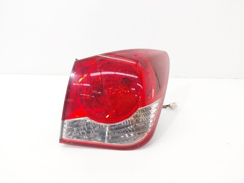 Recambio de piloto trasero derecho para chevrolet cruze (j300) 2.0 cdi referencia OEM IAM   