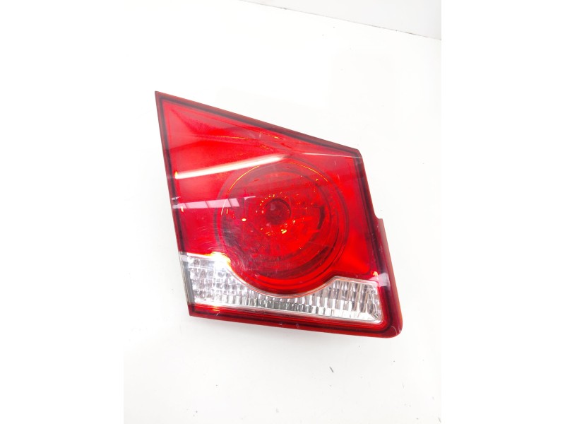 Recambio de piloto trasero izquierdo interior para chevrolet cruze (j300) 2.0 cdi referencia OEM IAM   