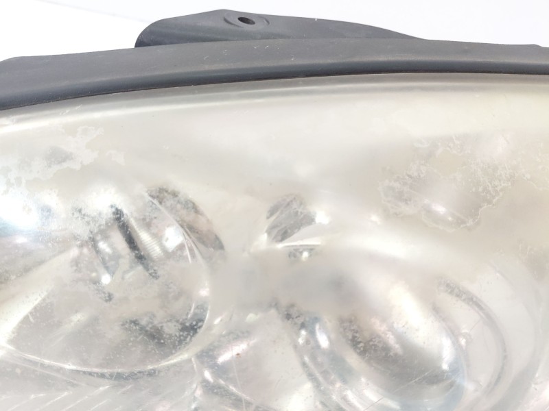 Recambio de faro izquierdo para hyundai i30 1.6 crdi 90 cv referencia OEM IAM   