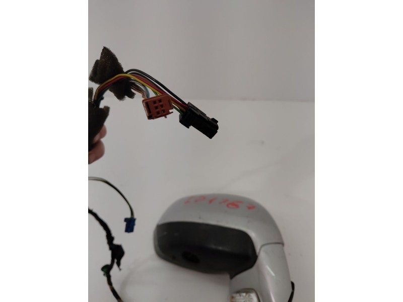 Recambio de retrovisor derecho para citroën c4 picasso 1.6 hdi 109 cv referencia OEM IAM   
							