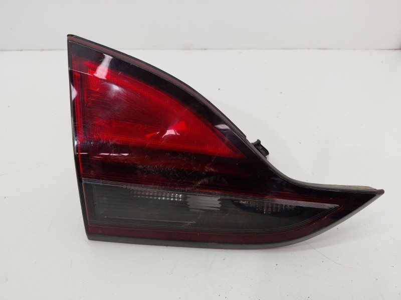 Recambio de piloto trasero izquierdo interior para opel zafira tourer 1.6 cdti dpf ecoflex s&s 136 cv referencia OEM IAM 1329235